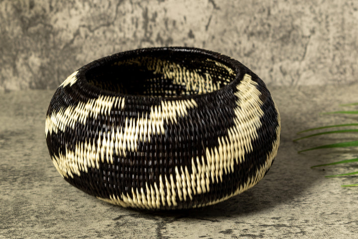 Night Swirl Woven Basket With Top