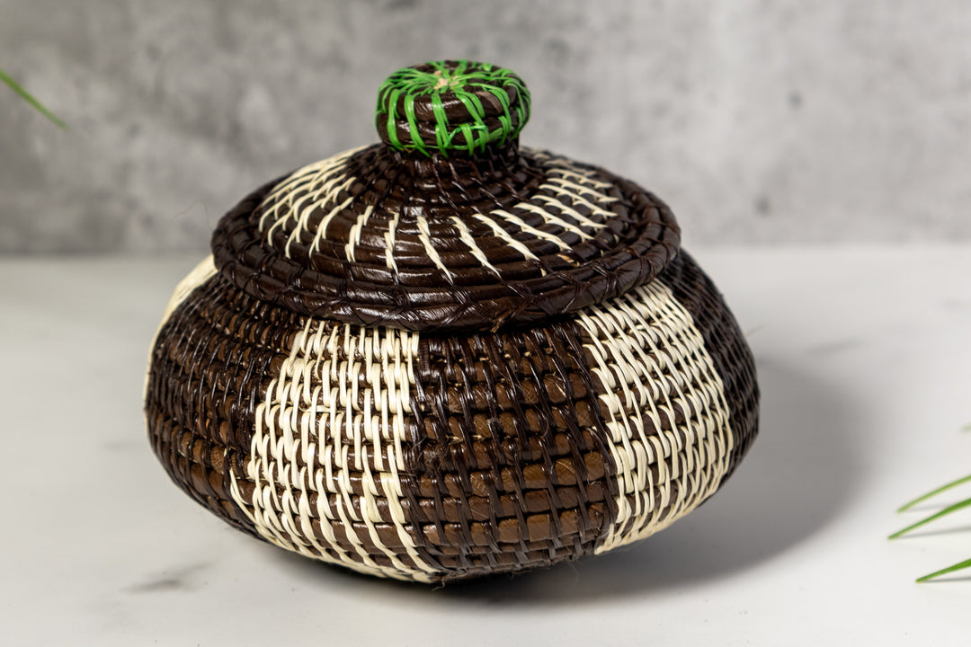 Black And White Rainforest Basket With Top
