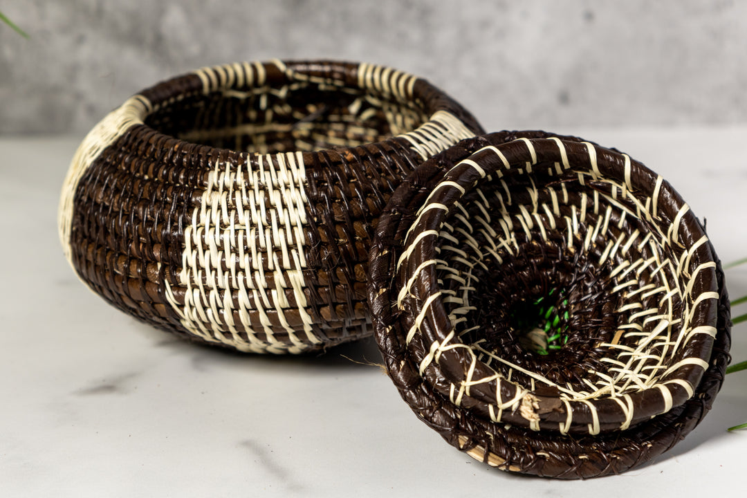 Black And White Rainforest Basket With Top