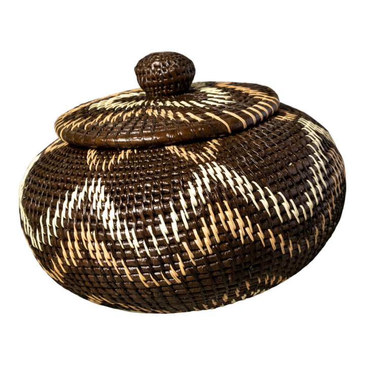 Brown Forest Dazzle Waves Woven Basket With Top