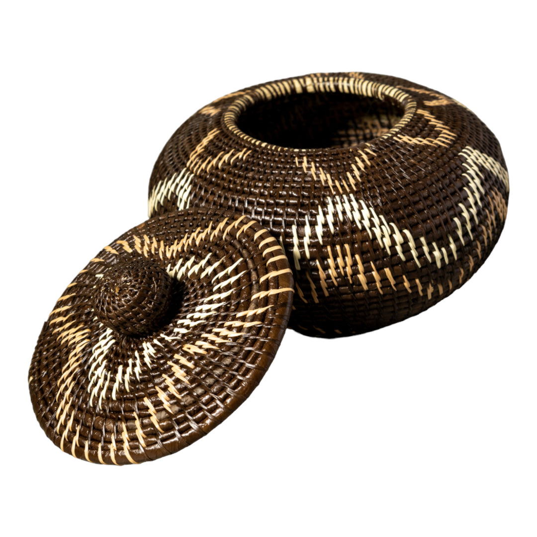 Brown Forest Dazzle Waves Woven Basket With Top