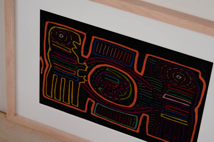 Classic Black And Orange Parrot Bird Mola