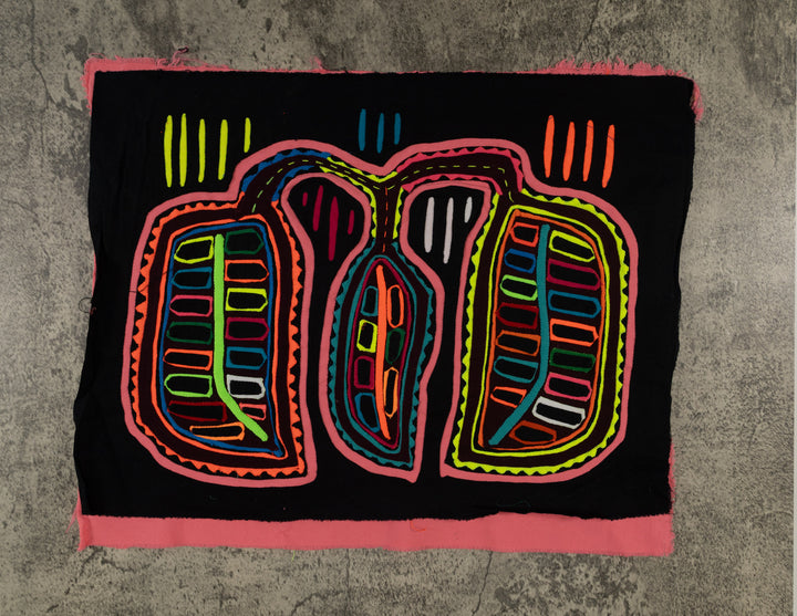 Black And Pink Peanuts On The Bush Mola