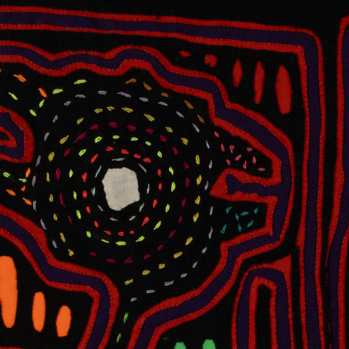 Black And Red Talking Out Of Both Sides Of Mouth Mola