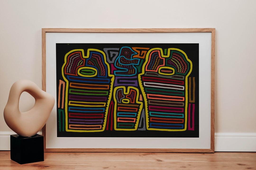 Traditional Black And Yellow Carpenter Wood Saw Mola