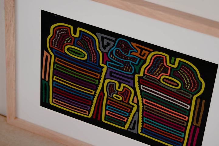 Traditional Black And Yellow Carpenter Wood Saw Mola