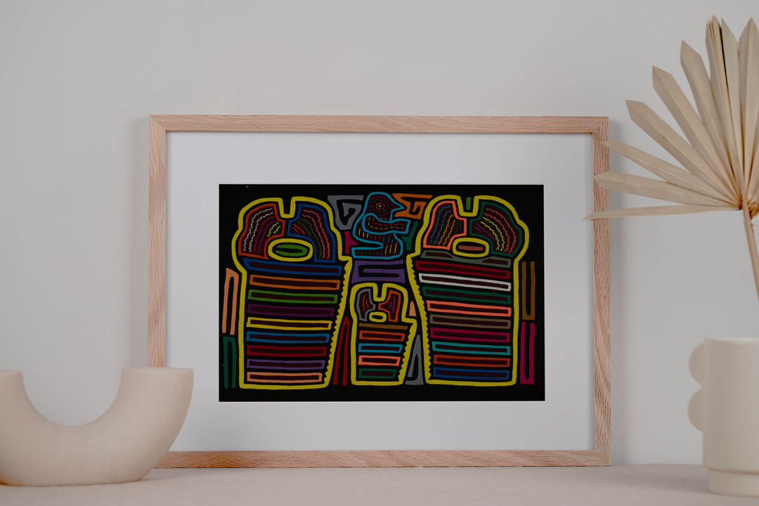 Traditional Black And Yellow Carpenter Wood Saw Mola