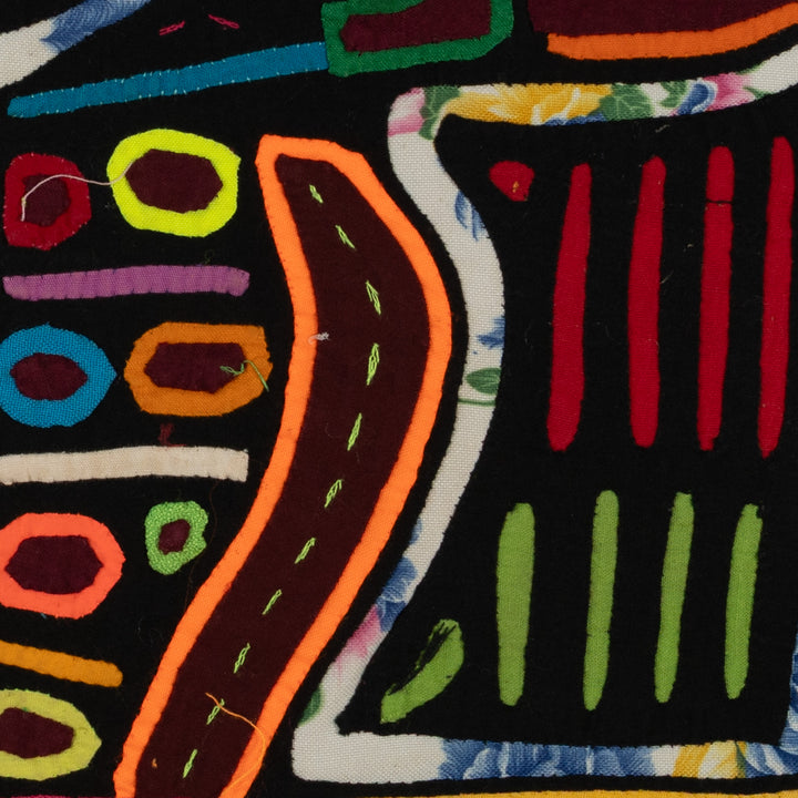 Traditional Multi-Color Debate Mola