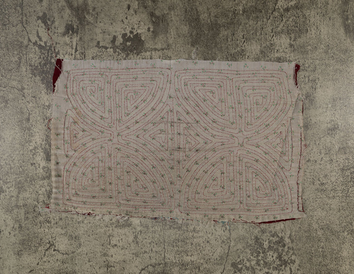 Vintage Burgundy And White Classic Design Mola