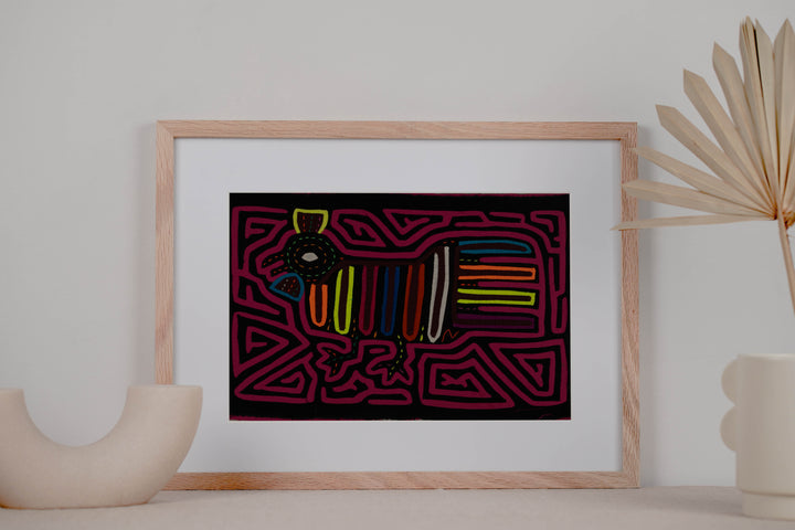 Classic Black And Pink Jungle Bird Mola
