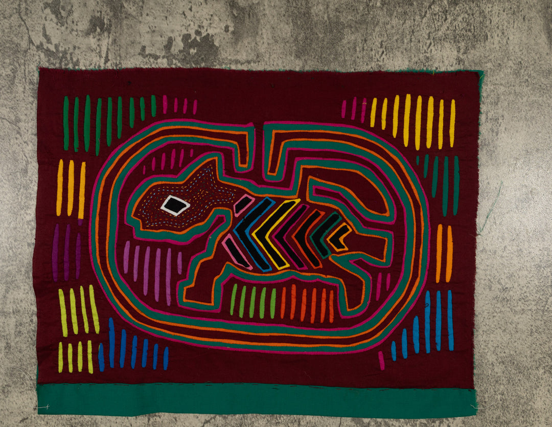 Traditional Red And Green Gecko Mola