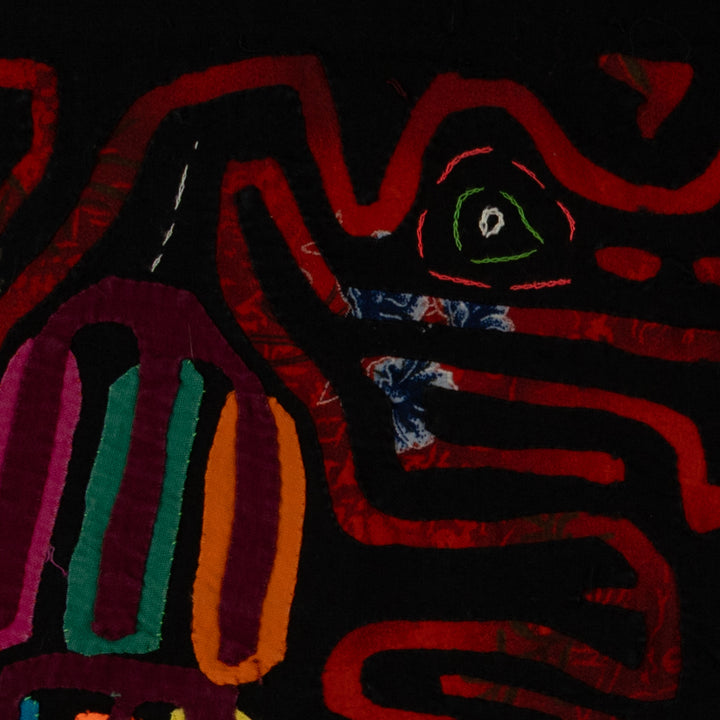 Vintage Black And Red Optical Illusion Frog Mola