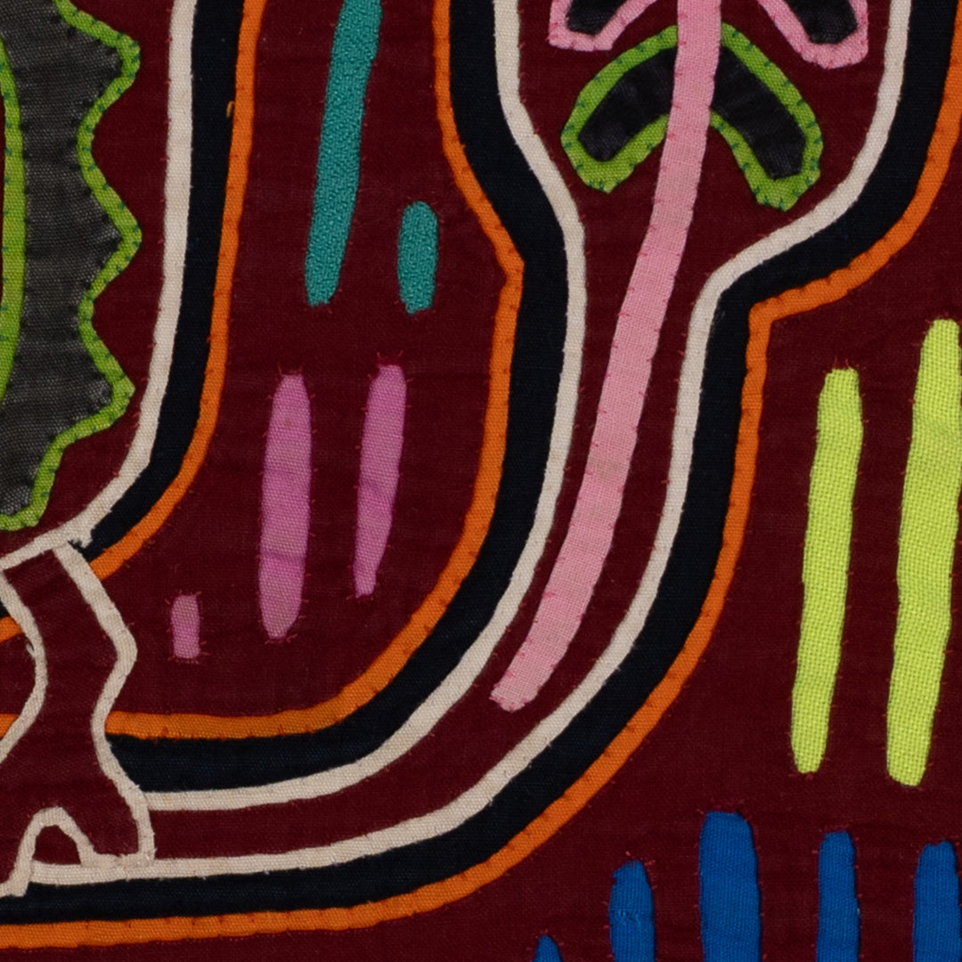 Traditional Burgundy And White Optical Illusion Crab Mola