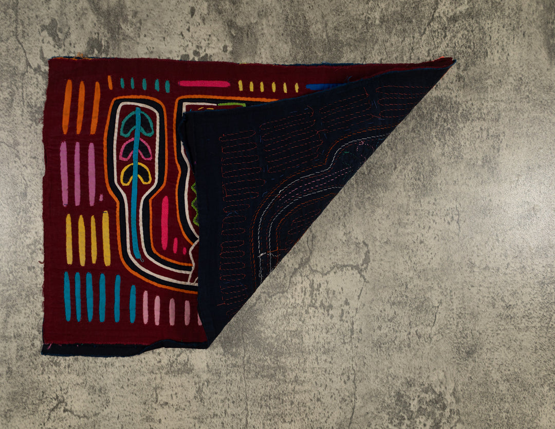 Traditional Burgundy And White Optical Illusion Crab Mola