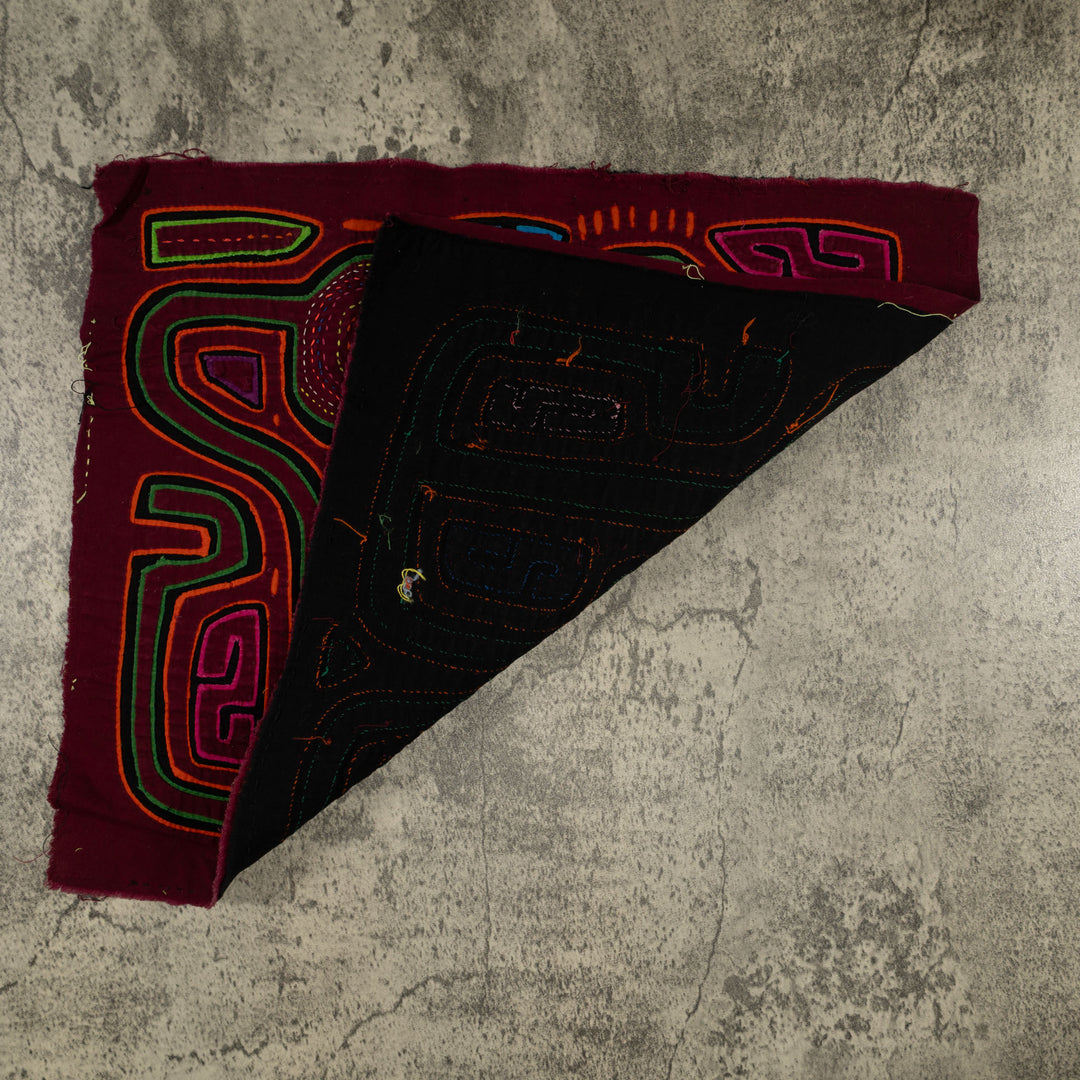 Traditional Burgundy and Green Talking Head Mola