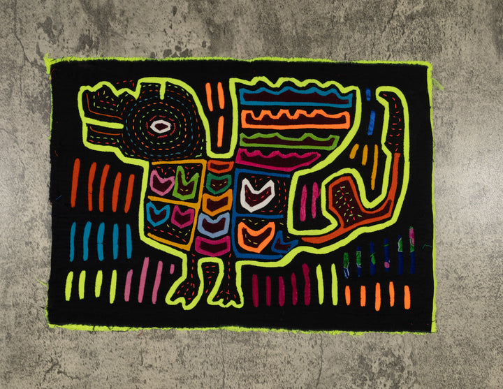 Traditional Black And Green Jungle Queen Mola