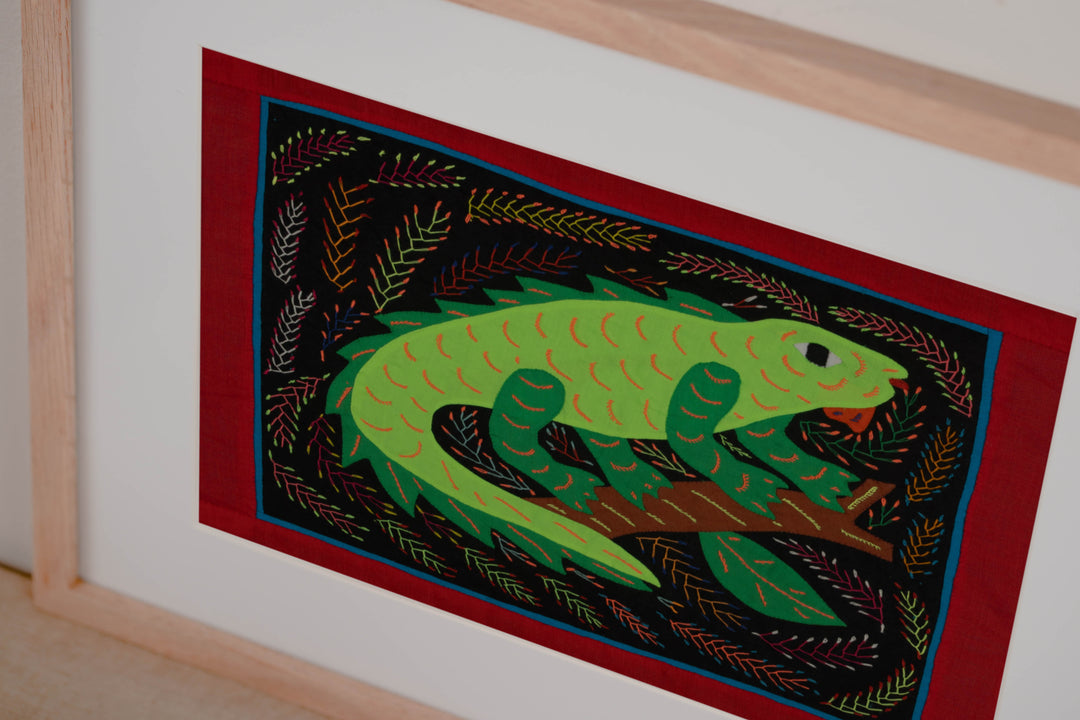 Green Iguana Mola