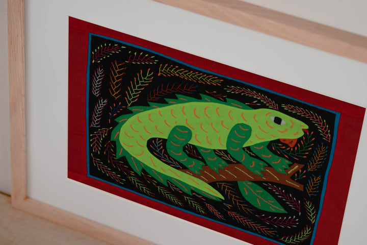 Green Iguana Mola