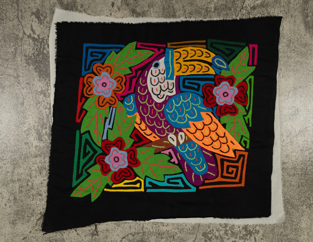 Purple Chestnut-mandibled Toucan Mola