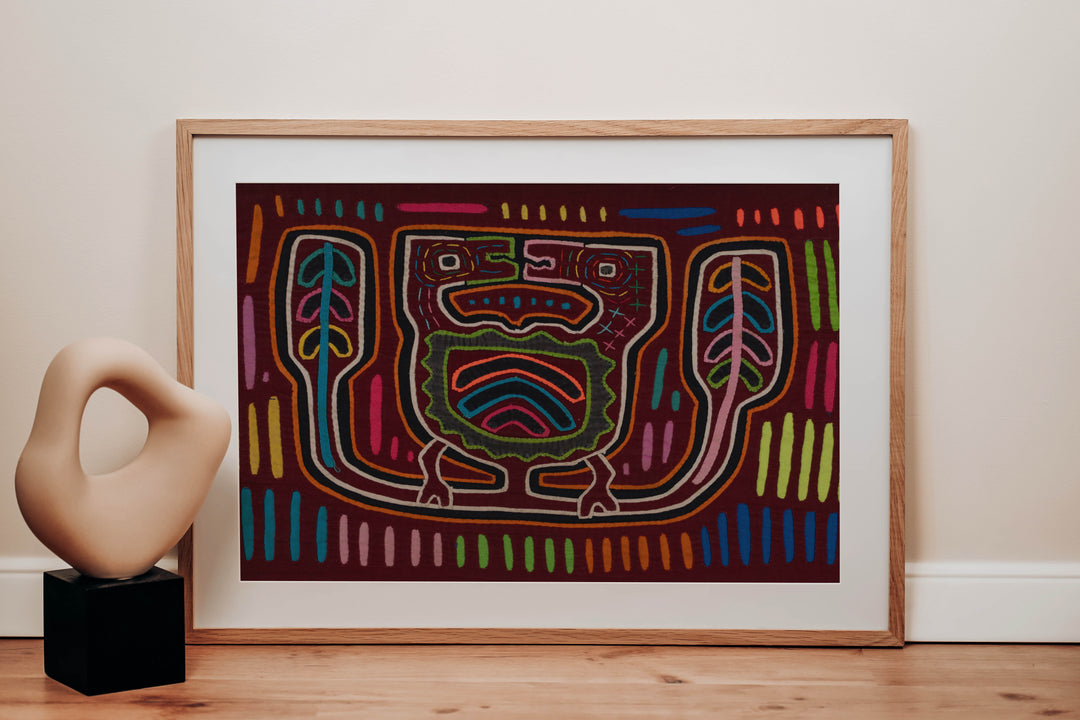 Traditional Burgundy And White Optical Illusion Crab Mola