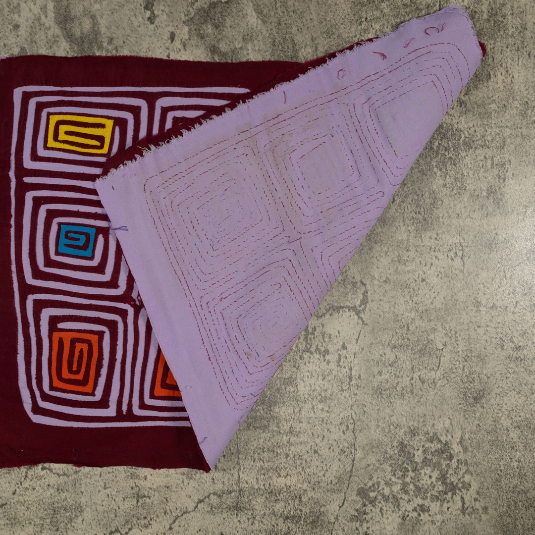 Traditional Burgundy And Gray Hollywood Squares Mola