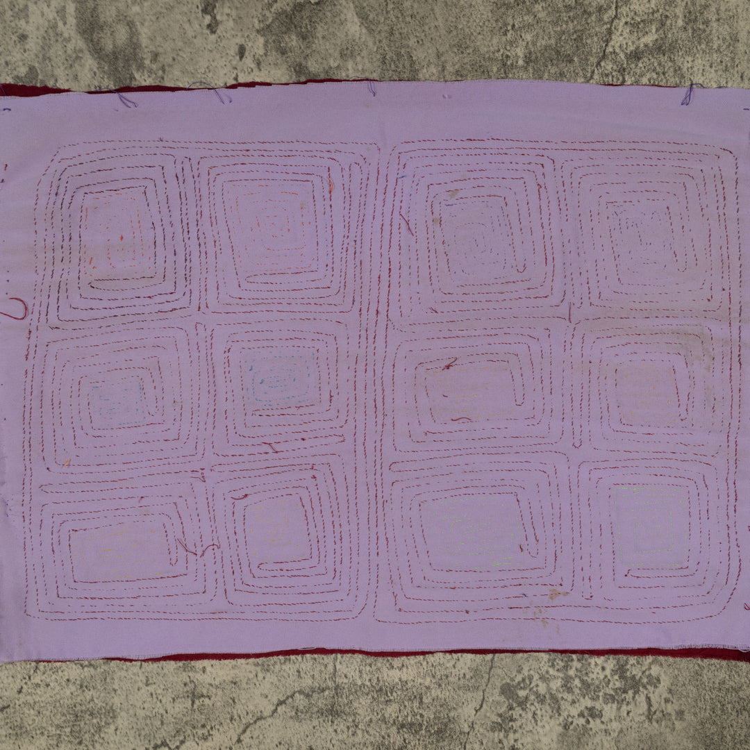 Traditional Burgundy And Gray Hollywood Squares Mola