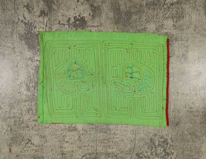 Traditional Red And Green Tweety Bird Mola