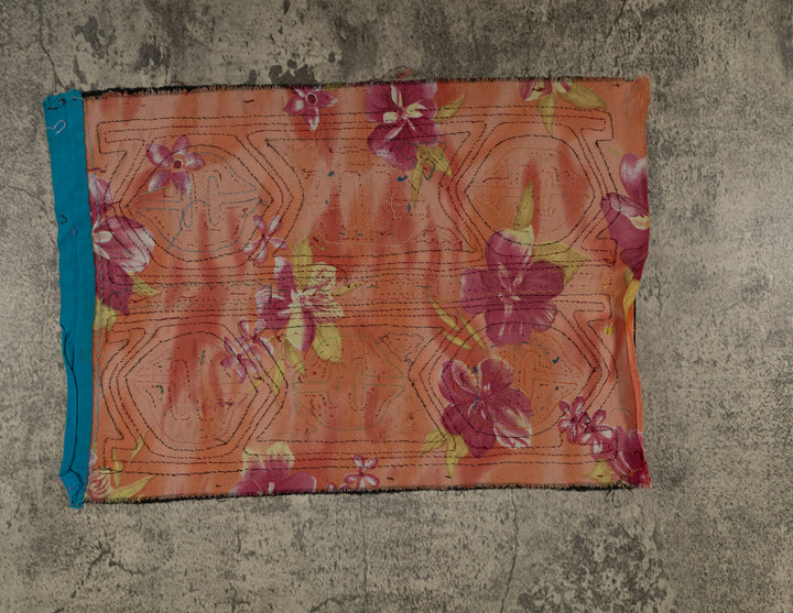 Vintage Hot Lips Of Many Colors Mola