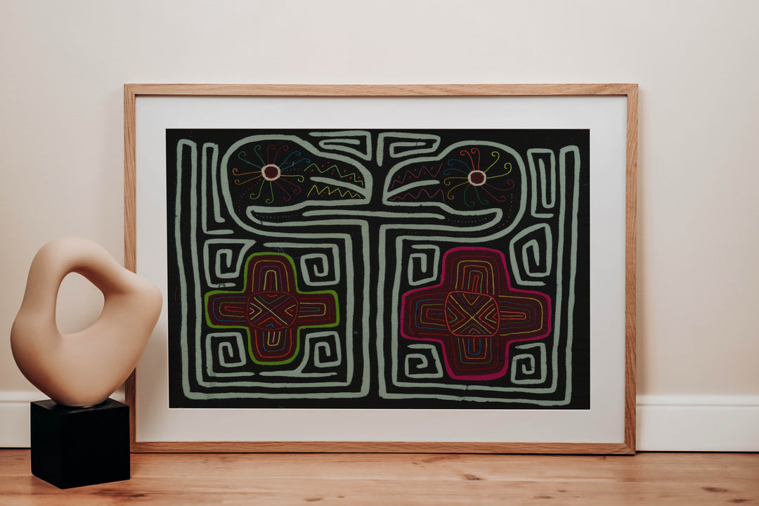 Traditional Black And Blue Talking Heads Mola