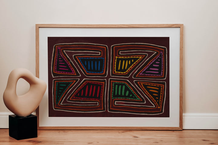 Traditional Burgundy Black And White Classic Mola