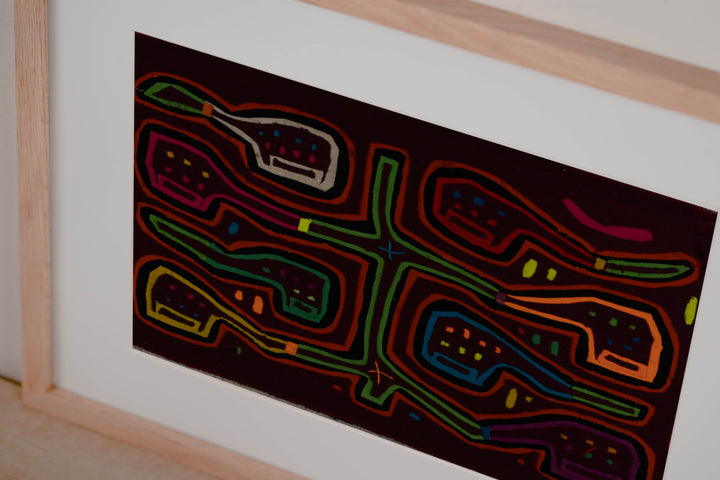 Maroon Smoking Pipe Mola