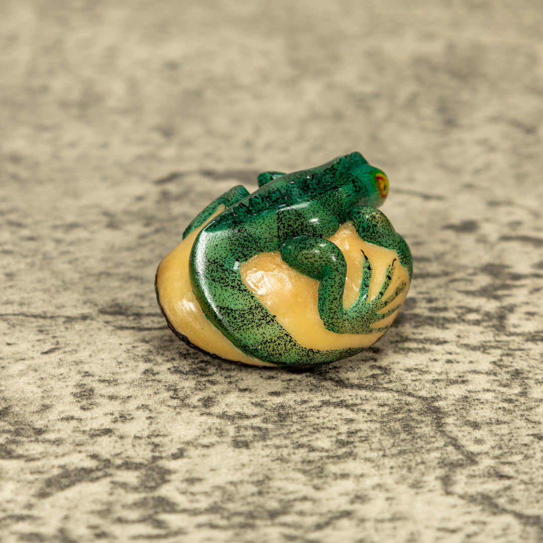 Green Iguana Lizard Tagua Nut Carving