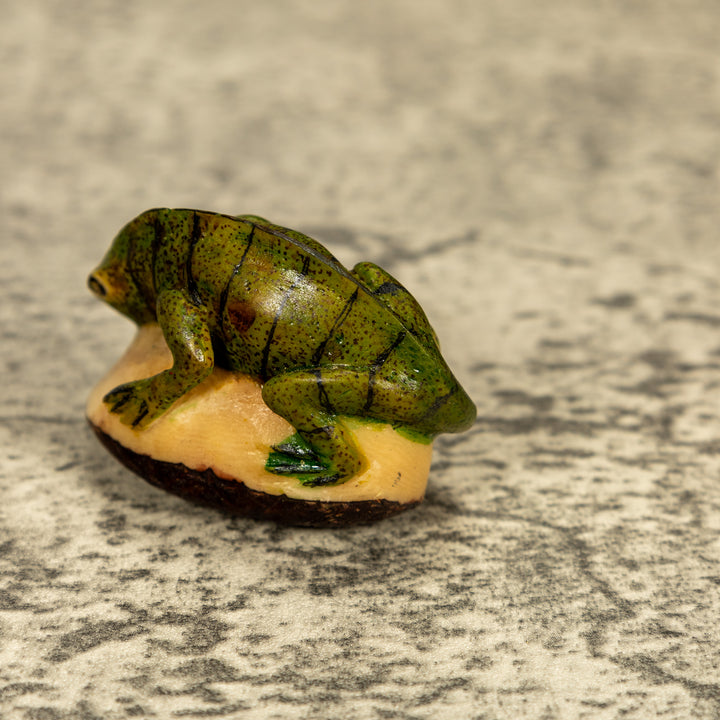 Green Iguana Lizard Tagua Nut Carving