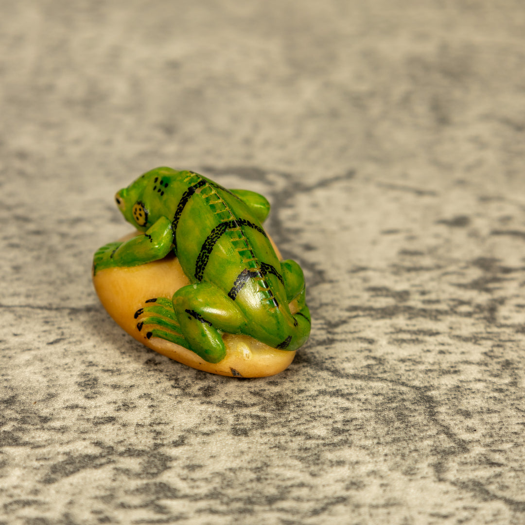 Green Iguana Lizard Tagua Nut Carving