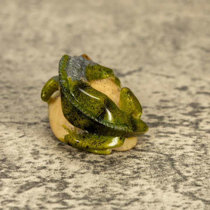 Green Iguana Lizard Tagua Nut Carving