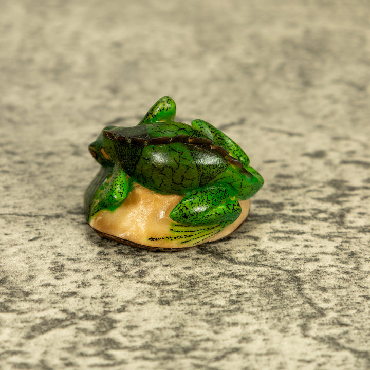 Green Iguana Lizard Tagua Nut Carving