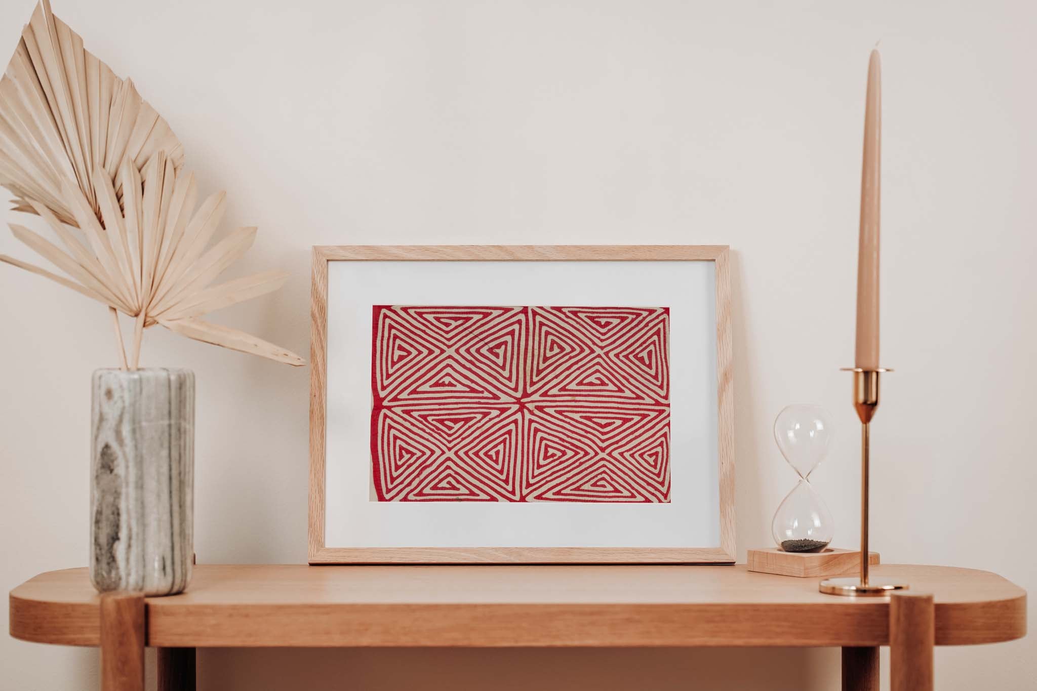 Vintage Red And White Classic Design Mola