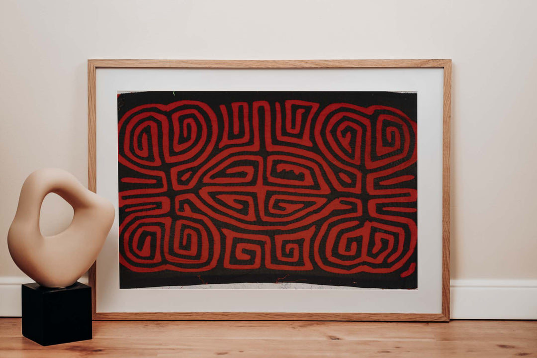 Vintage Black And Red Classic Design Mola