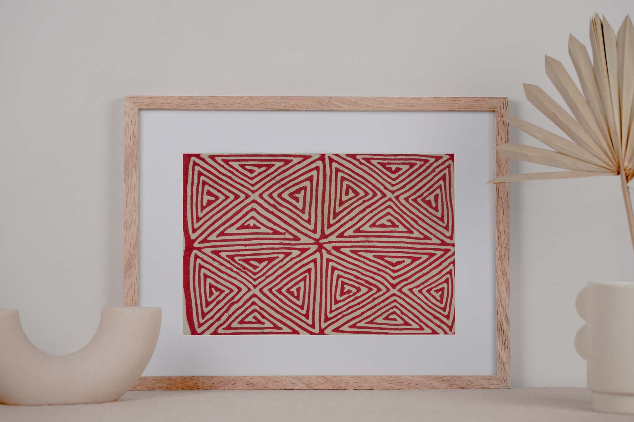 Vintage Red And White Classic Design Mola