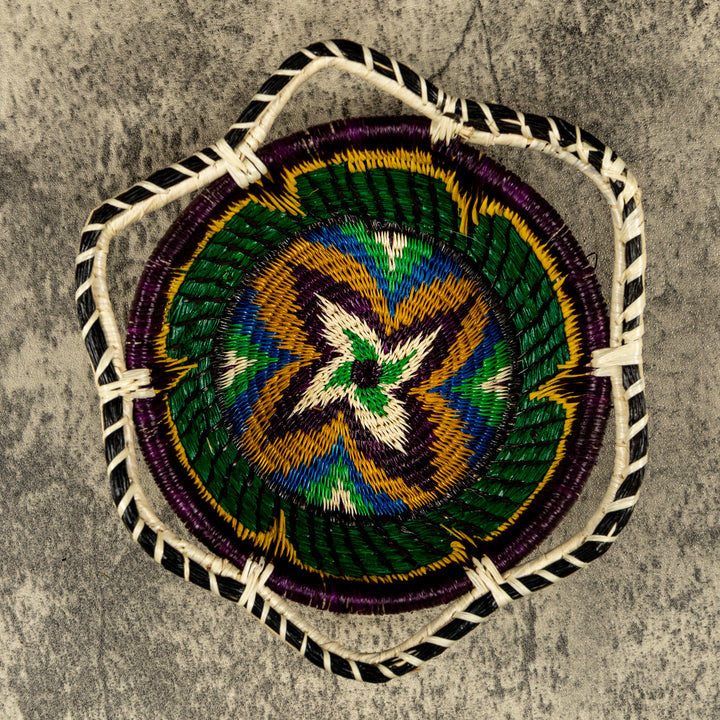 New Design Classic Hand Woven Plate Basket