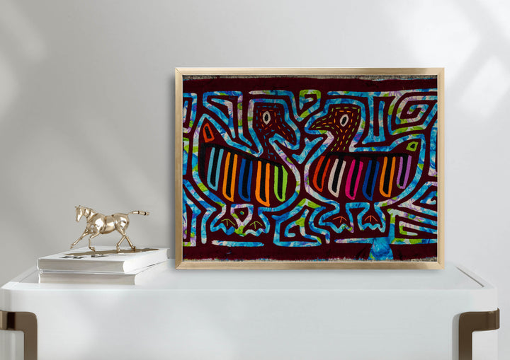 Incredible Background Coy Lovebird Mola