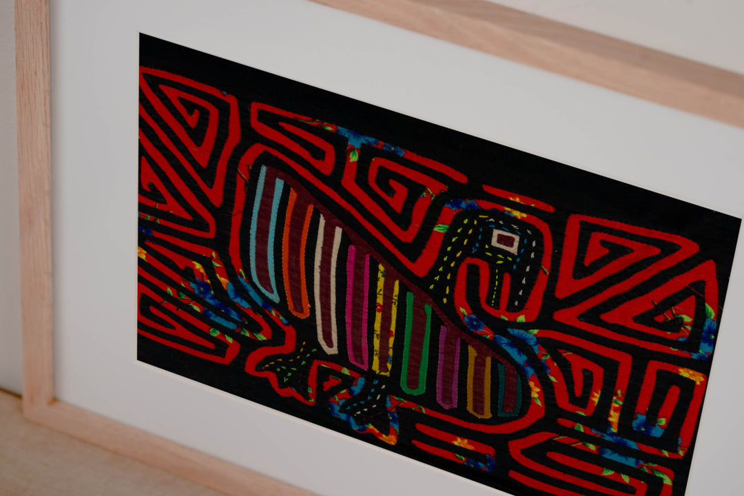 Black And Red Christmas Turkey Mola