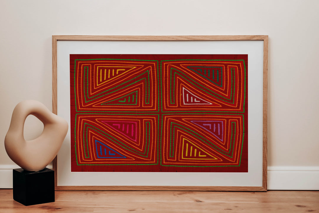 Large Red Classic Design Mola