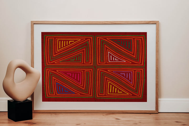 Large Red Classic Design Mola