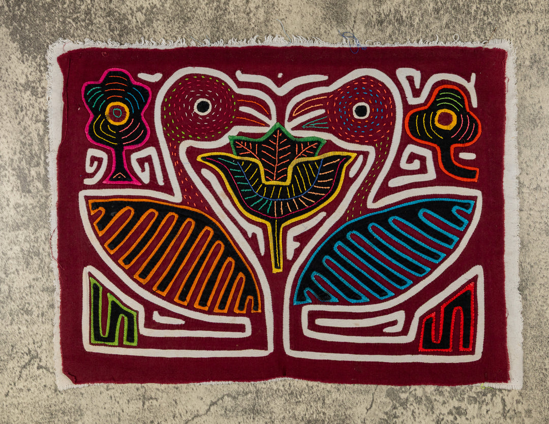 Multicolor Swan Optical Illusion Mola