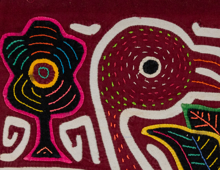 Multicolor Swan Optical Illusion Mola