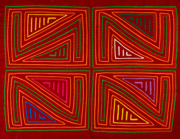 Large Red Classic Design Mola