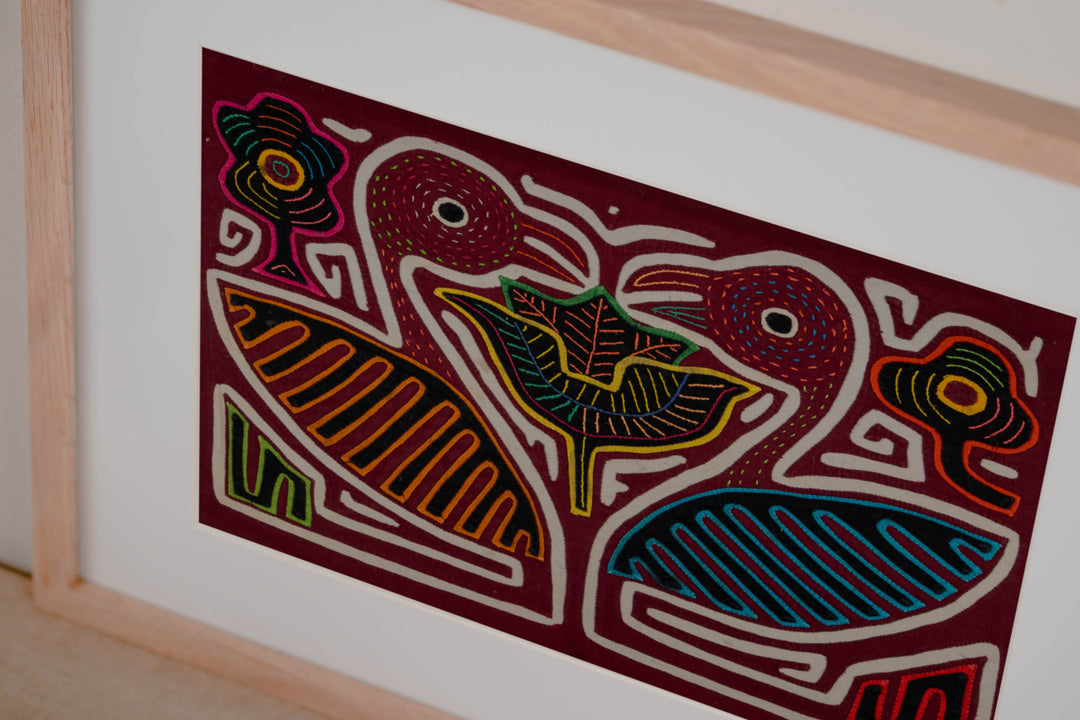 Multicolor Swan Optical Illusion Mola