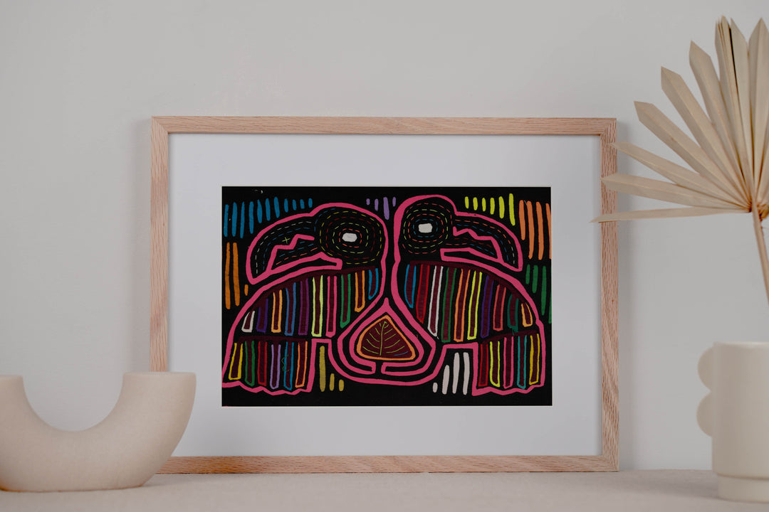 Black And Pink Toucan Optical Illusion Mola