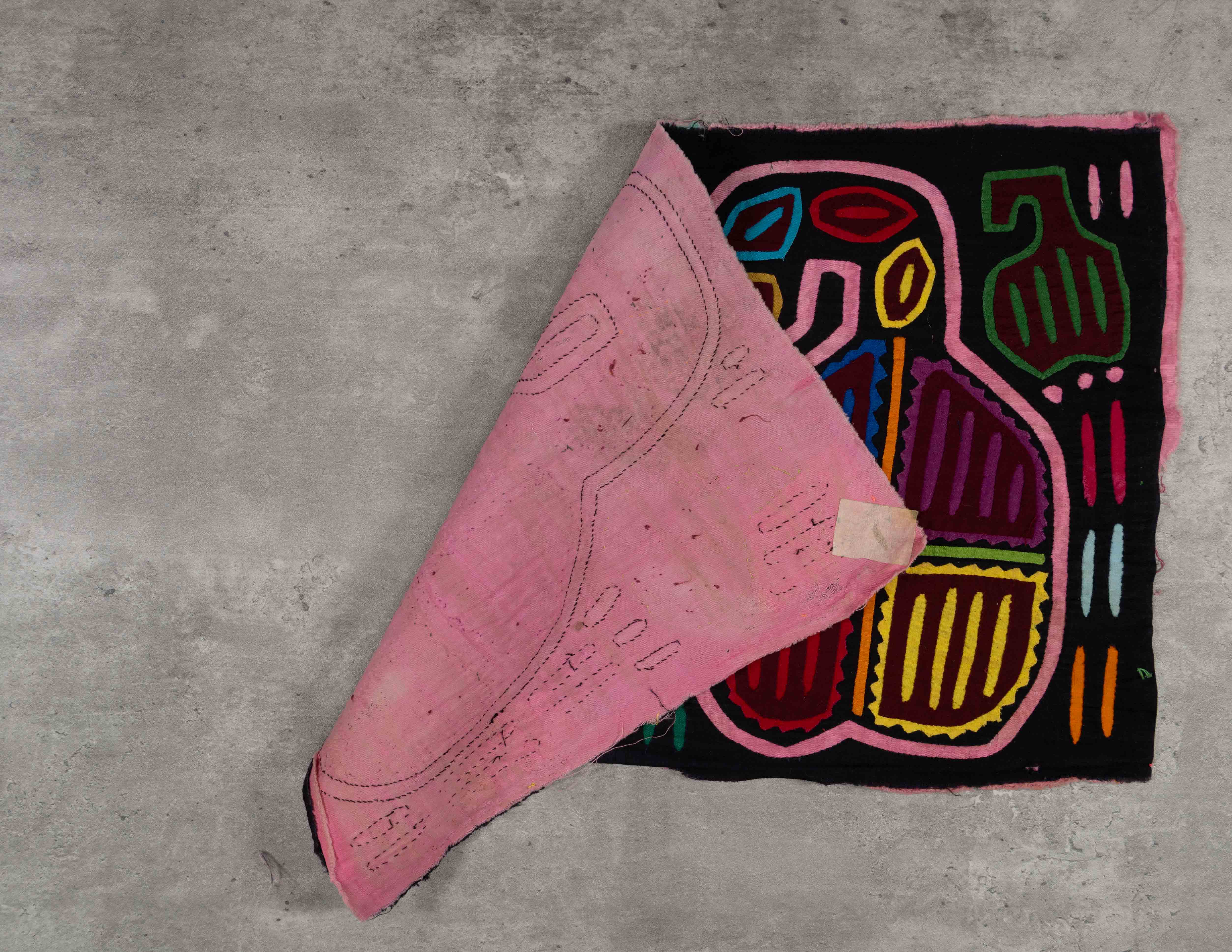 Black And Pink Gourd Mola